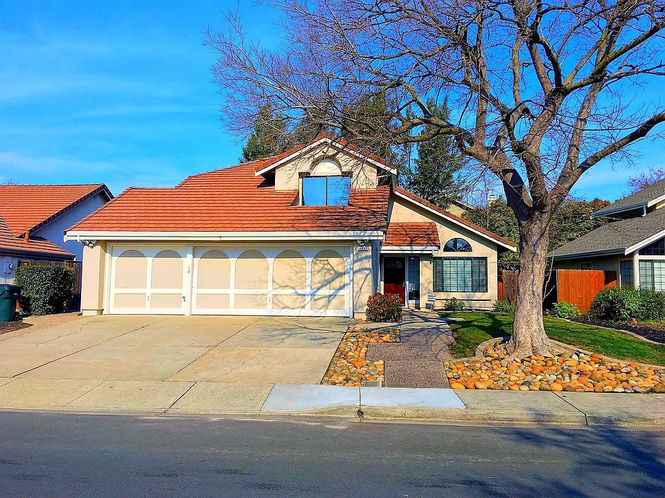 1st image of 4921 Country Hills Dr