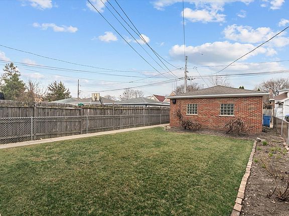 2nd image of 3512 N Nora Ave