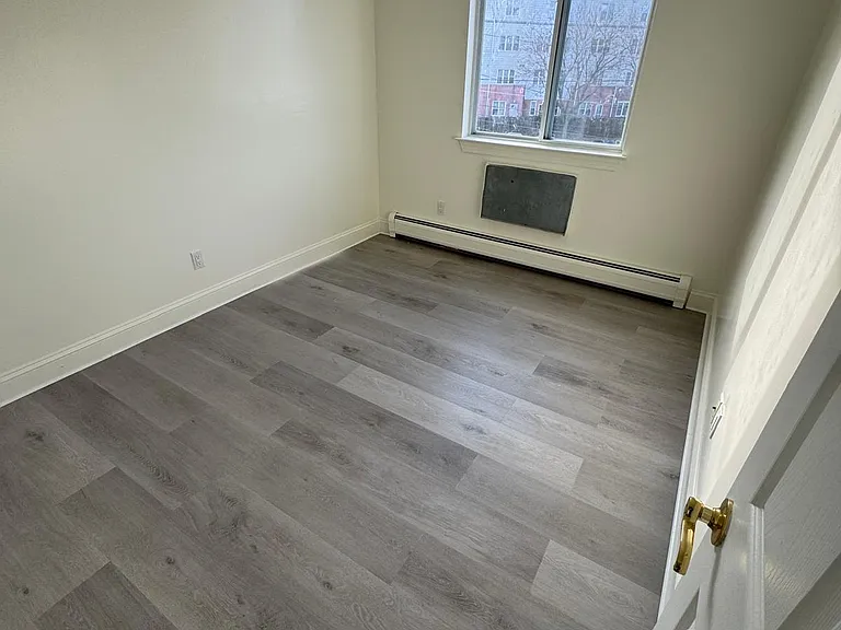 105 Cove Ct #B — Photo 7