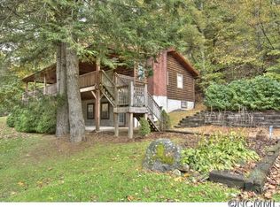54 Nome Dr, Waynesville, NC 28785