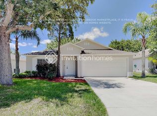 110 China Berry Cir, Davenport, FL 33837
