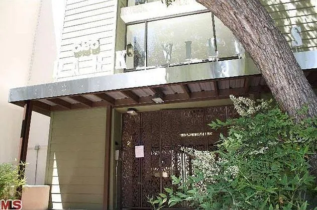 525 S Ardmore Ave — Photo 15
