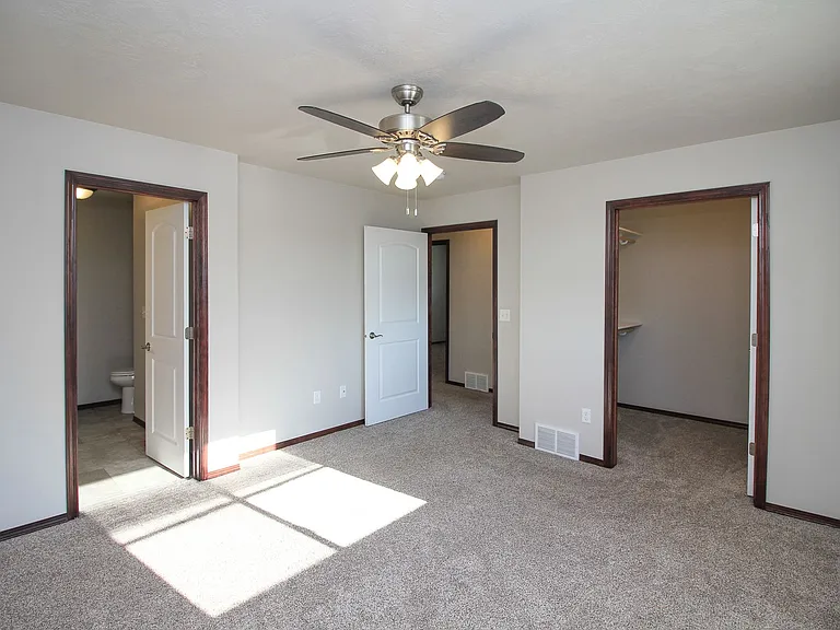 110 Tanner Ct — Photo 17