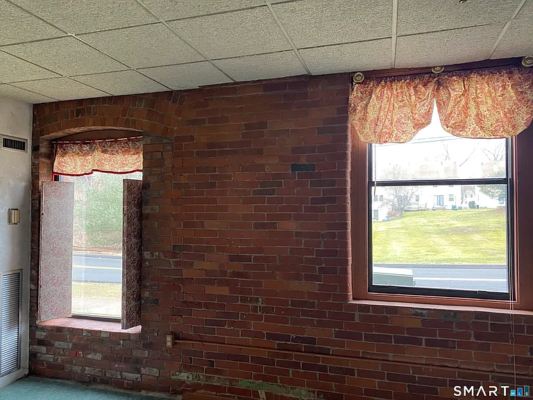 222 Williams St E #112 — Photo 7