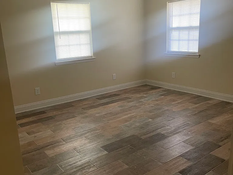 2921 Mandeville St — Photo 7
