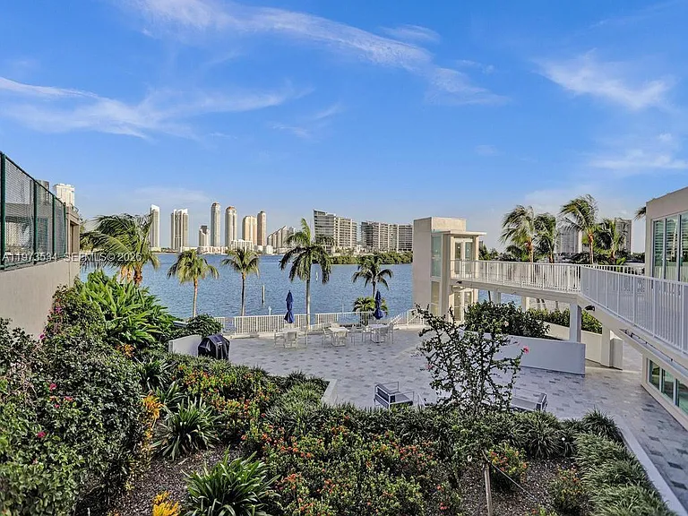 3370 Hidden Bay Dr #1501 — Photo 42