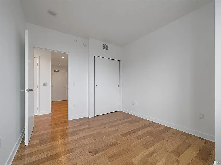 1688 Pine St #W1002 — Photo 25
