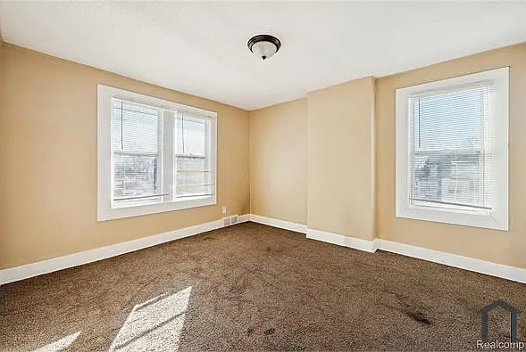 2076 Collingwood St — Photo 18