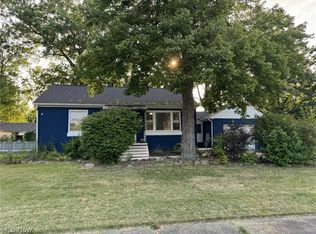 1379 Maxwell Ave NW, Warren, OH