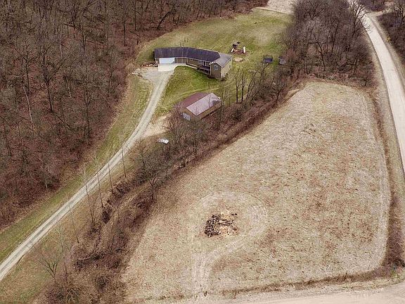 2nd image of 9859 Spring Road