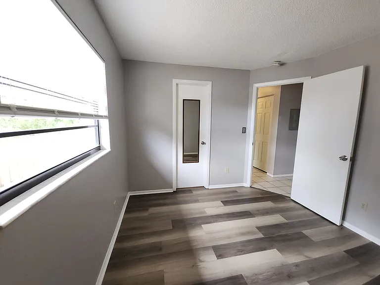 1140 Plaza Comercio NE #2 — Photo 26