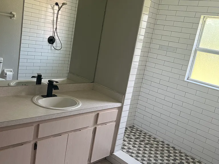 6310 Gant Rd — Photo 5