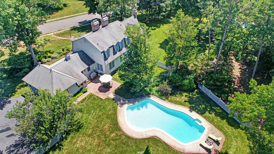 513 Woodview Rd, Toms River, NJ 08755 Zillow