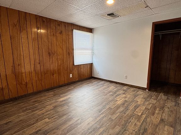 4th image of 1007 E 21st St