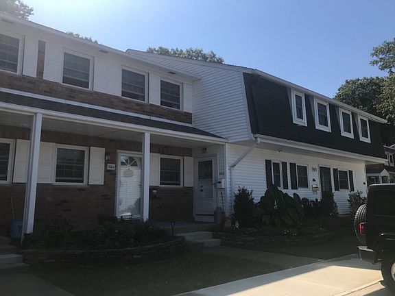 3rd image of 863 Village Dr