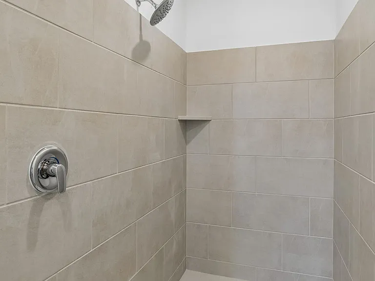 9112 Suttonridge Dr — Photo 15