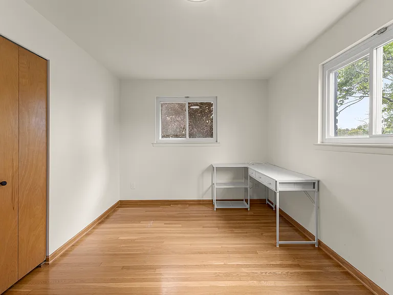 20325 Westview Dr — Photo 17