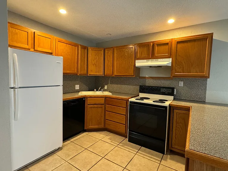 7007 SW Green Terrace Blvd — Photo 3