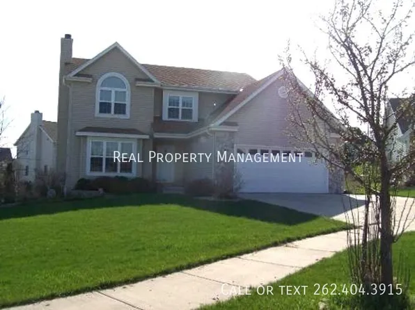 2300 Benjamin Ct, Waukesha, WI 53188