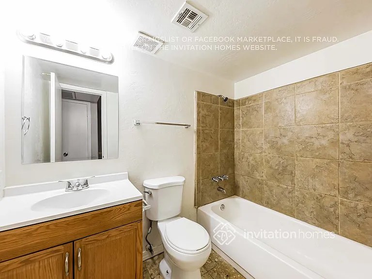 12621 N 37th Dr — Photo 17