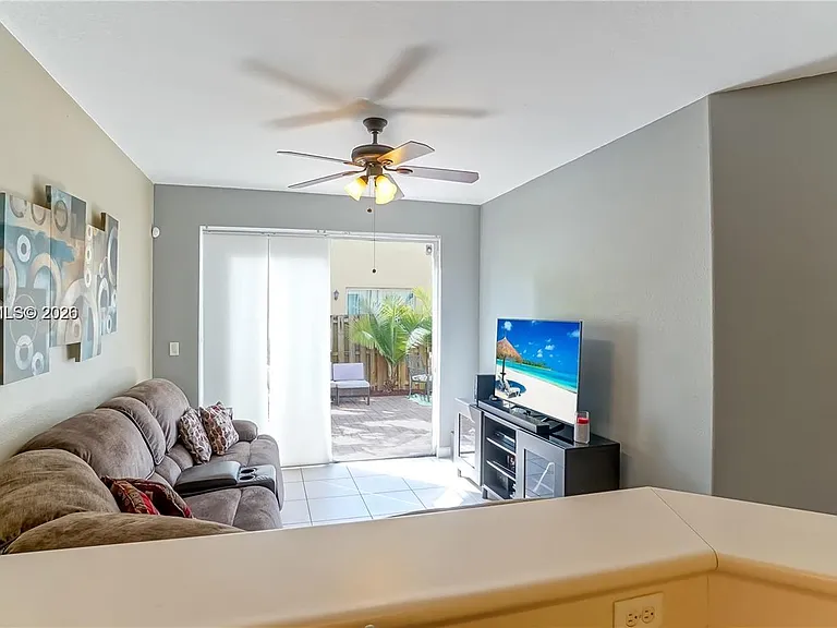 14960 SW 8th St — Photo 15