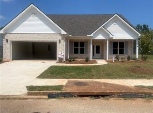 950 Park Place St, Social Circle, GA 30025