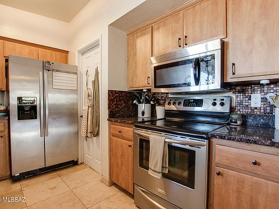 3rd image of 7841 N Village Ave