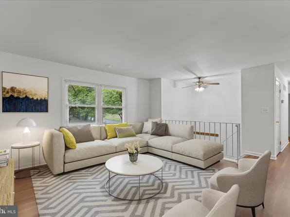 4111 Pinewood Ter, Chesapeake Beach, MD 20732