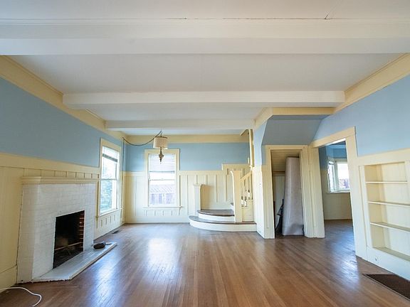 5th image of 3612 Hacienda St
