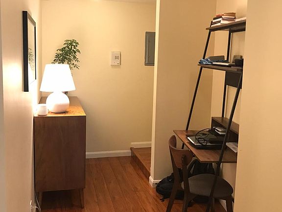 5th image of 1325 Bay St #1325A