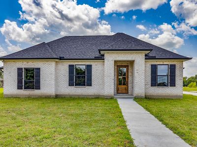 320 Grand Lakes Dr, Thibodaux, LA, 70301