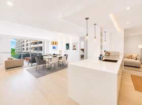 151 Crandon Blvd