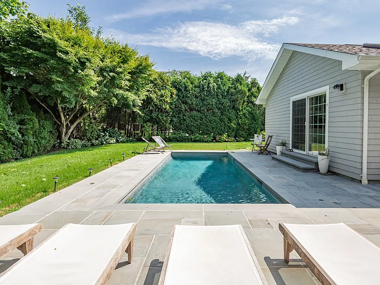 25 Bishops Ct — Photo 22