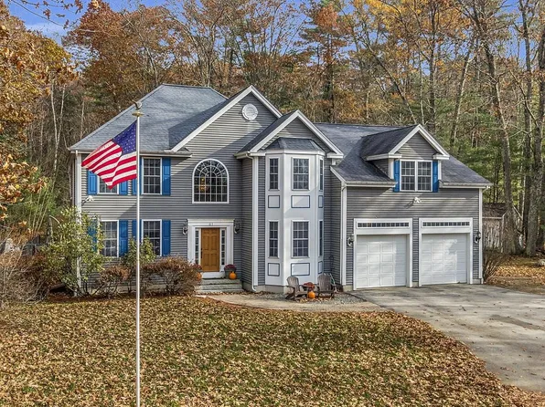 61 Robinson Road, Hudson, NH 03051