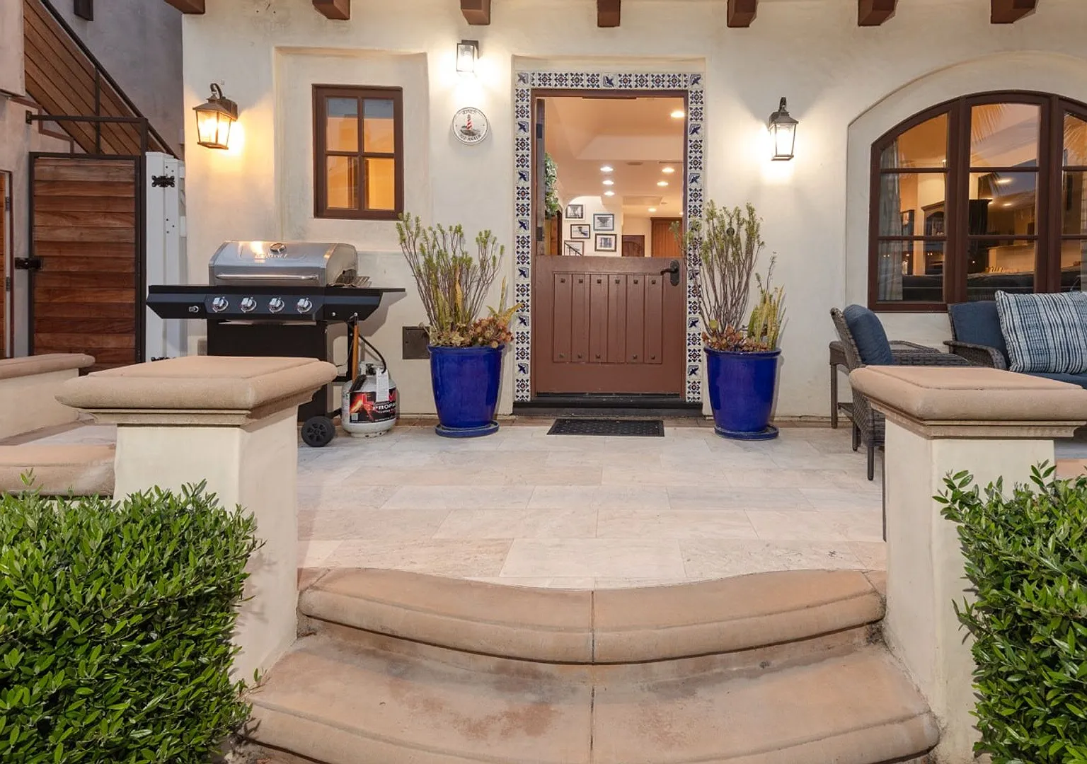 Newport Beach Balboa Peninsula Beach House with Rooftop Deck | Weekly & 30+ Night Stays — Photo 4