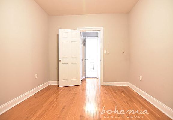 4th image of 540 W 180th St APT 35
