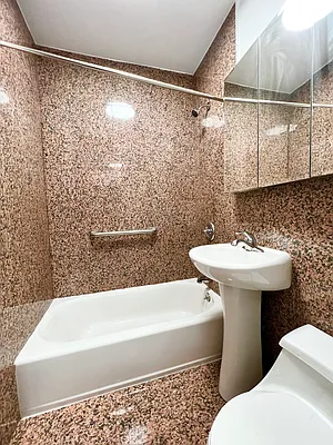 Rented by Bond New York | media 6