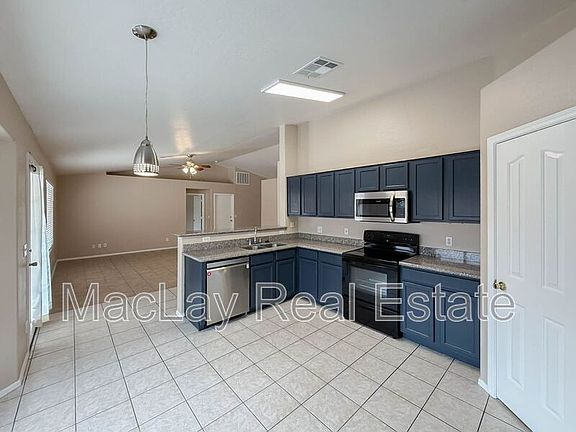 5th image of 2863 E Oakland Ct