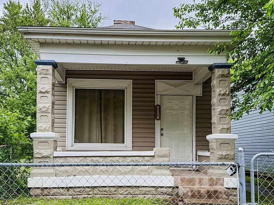 1st image of 2407 Bank St