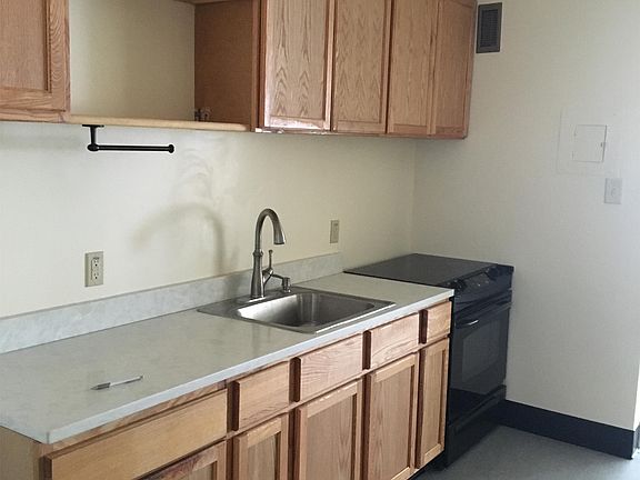 2nd image of 760 E 5th Ct APT G