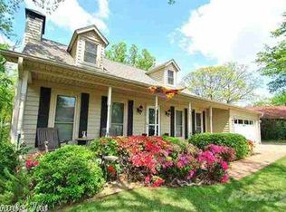 1017 Regal Dr, N Little Rock, AR 72118