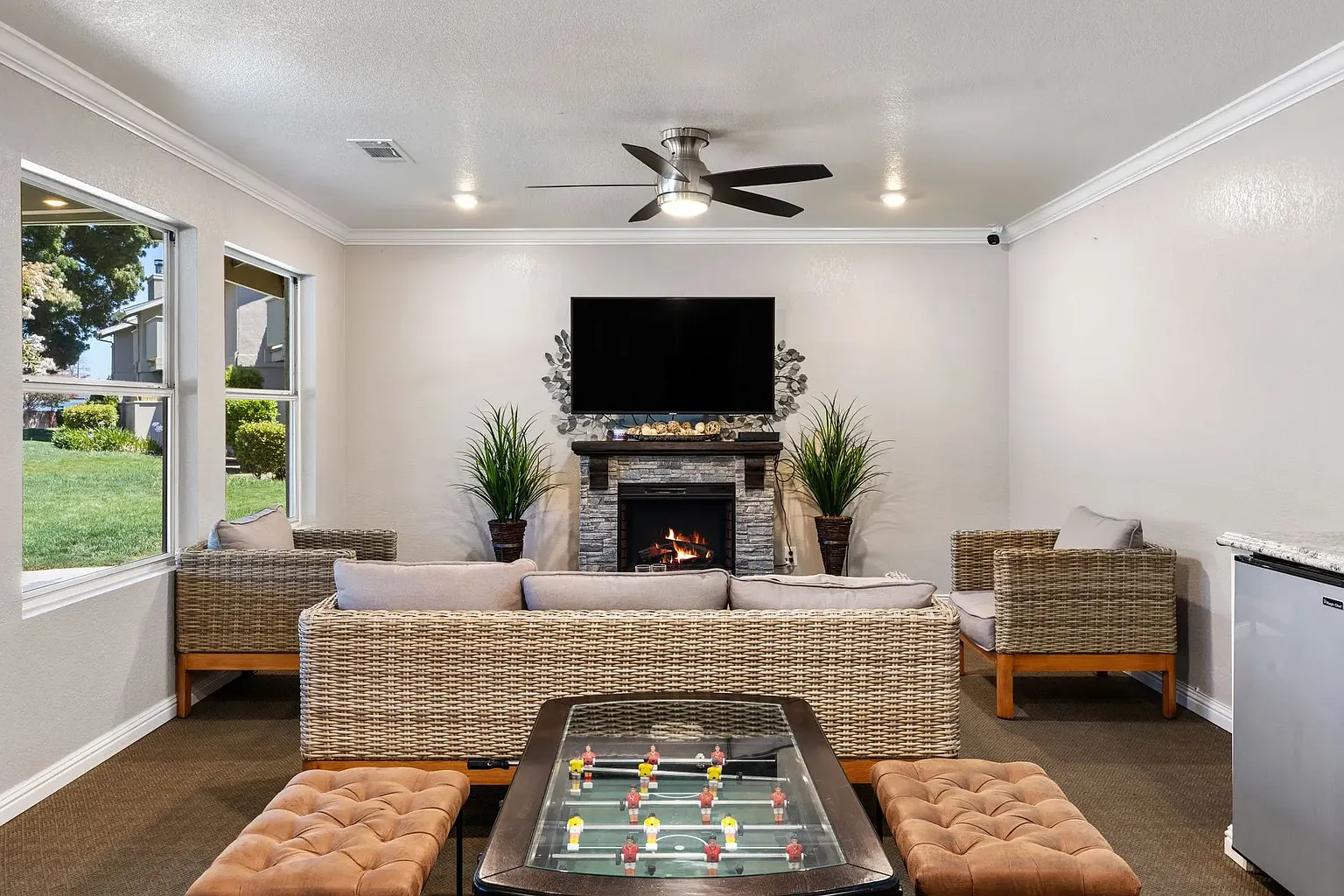 1101 Farmington Dr #21 photo 1