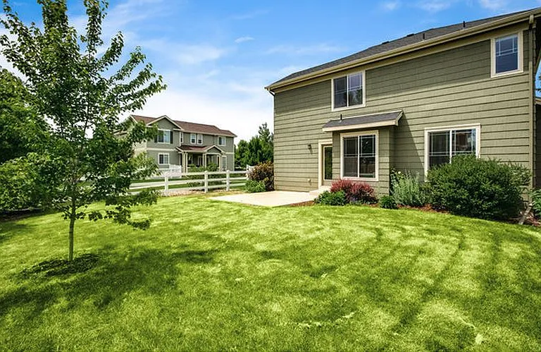 4115 Ravenna Pl — Photo 9