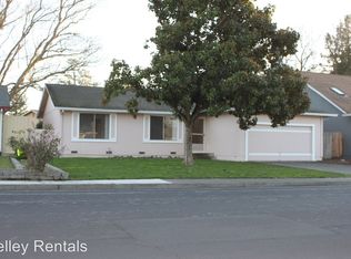 1199 Eleanor Ave, Rohnert Park, CA 94928