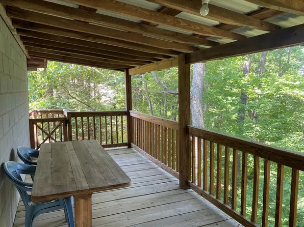 10484 Pretty Ridge Rd, Wellington, KY 40387