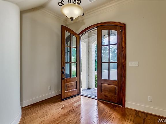2nd image of 9801 Lake Side Dr