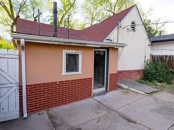4th image of 2904 W Platte Avenue