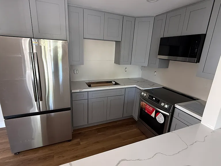 13040 Dronfield Ave #3 — Photo 7