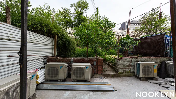 Rented by Nooklyn NYC LLC | media 4