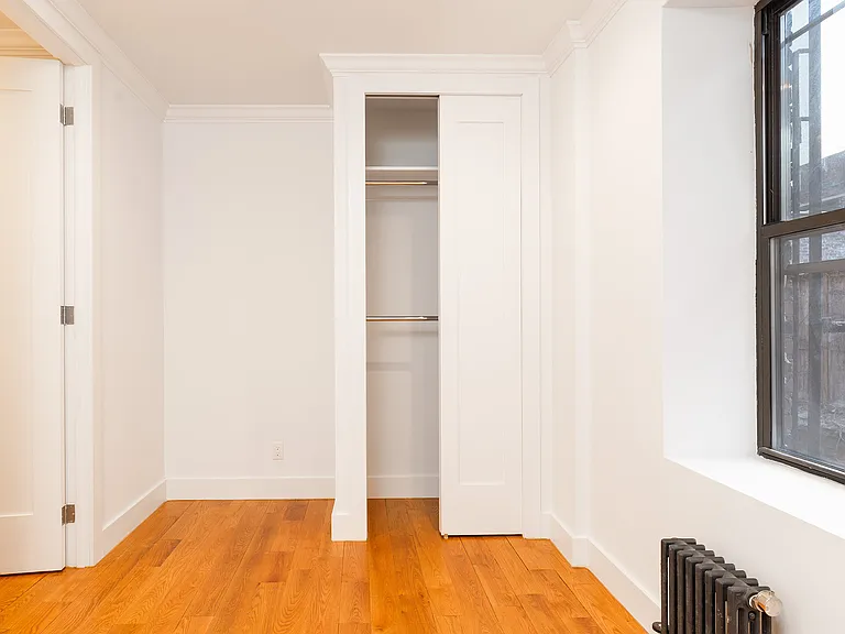 260 Washington Ave #B5 — Photo 6